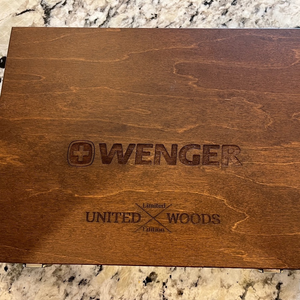 Swiss Wenger United Woods